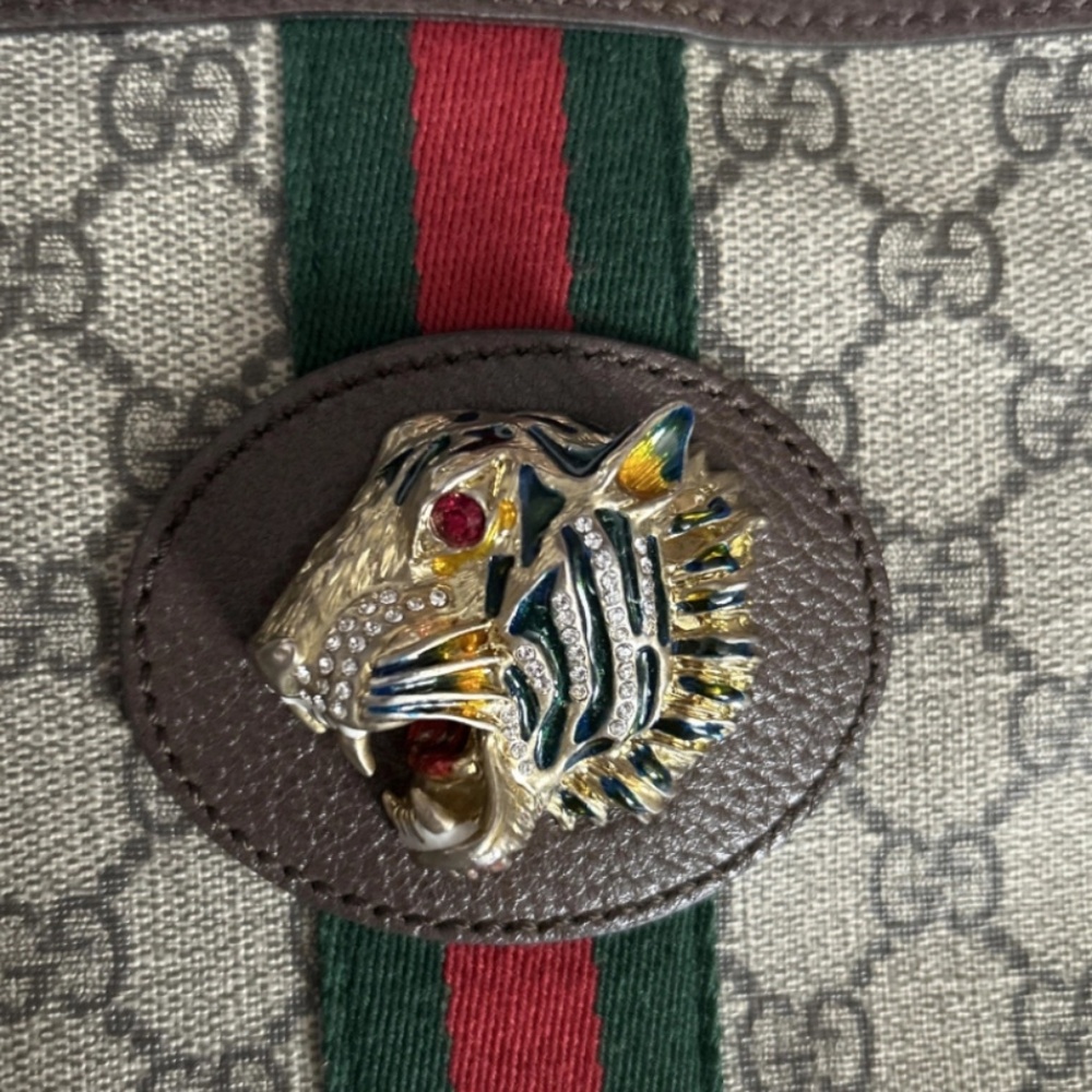 Gucci Rajah GG SupremeTote - Picture 6 of 9